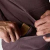 Ανδρική φούτερ με κουκούλα, χαλαρή εφαρμογή, μεσαίου βάρους και γραφικό λογότυπο - Φούτερ με κουκούλα Rain Defender